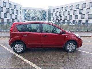 2011 Nissan Note I Рестайлинг, красный, 790000 рублей, вид 5