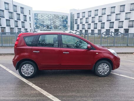 2011 Nissan Note I Рестайлинг, красный, 790000 рублей, вид 5