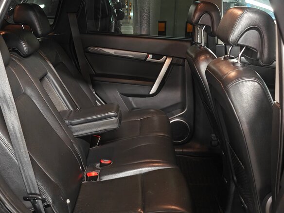 2011 Chevrolet Captiva I, чёрный, 750000 рублей - вид 19