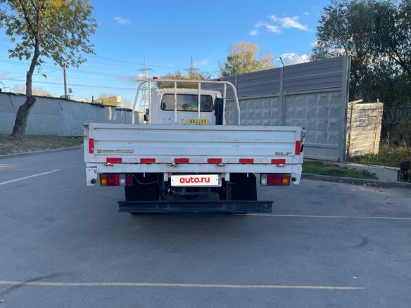 2024 Isuzu Elf (N-series), белый, 2350000 рублей - вид 5