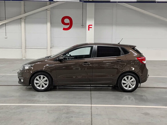 2015 Kia Rio III Рестайлинг, коричневый, 839000 рублей - вид 7