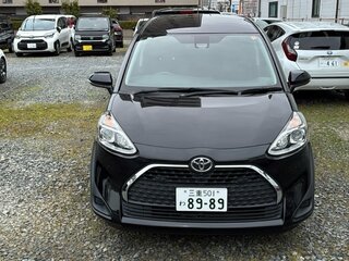2022 Toyota Sienta II Рестайлинг, чёрный, 1000000 рублей, вид 2