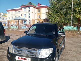 2012 Mitsubishi Pajero IV Рестайлинг 1, чёрный, 2100000 рублей, вид 3