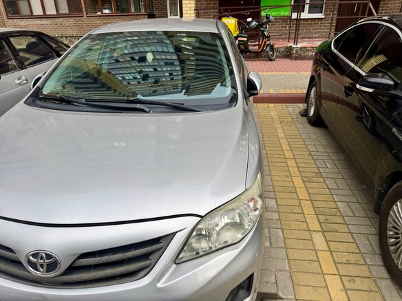 2011 Toyota Corolla X (E140, E150) Рестайлинг, серебристый - вид 14