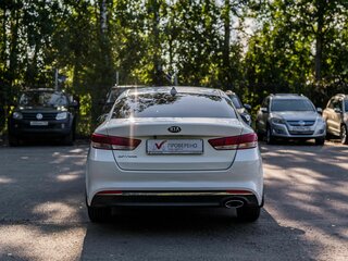 2017 Kia Optima IV, белый, 1420000 рублей, вид 4