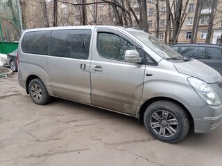 2015 Hyundai Grand Starex I, серый, 1900000 рублей, вид 4