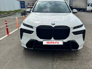 2023 BMW X7 40i I (G07) Рестайлинг, белый, 10900000 рублей, вид 4