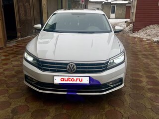 2018 Volkswagen Passat (North America and China) I Рестайлинг, белый, 1800000 рублей, вид 1