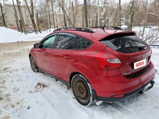 2011 Ford Focus III, красный, 545000 рублей, вид 4