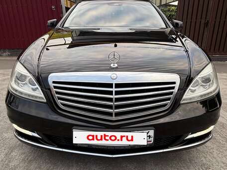 2010 Mercedes-Benz S-Класс 350 V (W221) Рестайлинг, чёрный, 1850000 рублей, вид 3