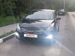 2015 Hyundai Solaris I Рестайлинг, чёрный, 600000 рублей, вид 1