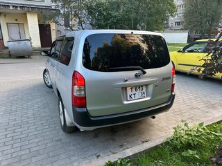 2019 Toyota Succeed I Рестайлинг, серебристый, 1300000 рублей, вид 5