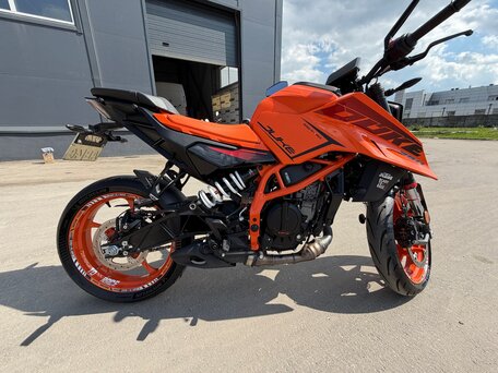 2024 KTM 390 Duke, оранжевый, 575000 рублей, вид 5