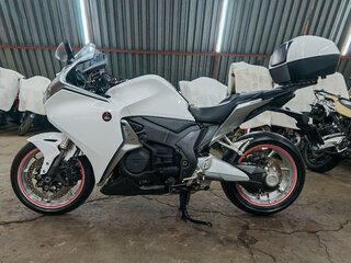 2012 Honda VFR 1200, белый, 860000 рублей, вид 4