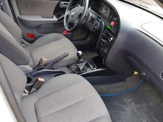 2004 Hyundai Elantra III (XD2) Рестайлинг, серебристый, 390000 рублей, вид 3