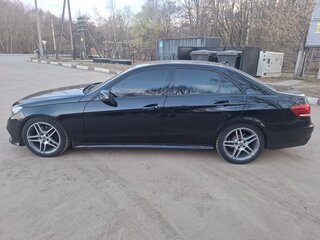 2013 Mercedes-Benz E-Класс 200 IV (W212, S212, C207) Рестайлинг, чёрный, 1950000 рублей, вид 5