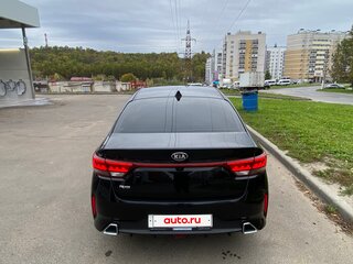 2021 Kia Rio IV Рестайлинг, чёрный, 1549999 рублей, вид 4