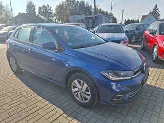 2022 Volkswagen Polo VI Рестайлинг (EU Market), синий, 1592000 рублей, вид 1