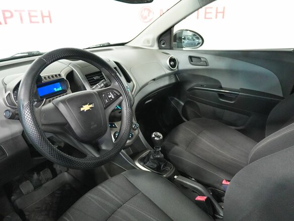 2012 Chevrolet Aveo II, чёрный, 420000 рублей - вид 9