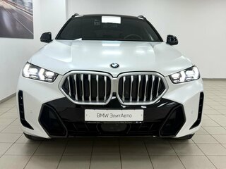 2024 BMW X6 40i III (G06) Рестайлинг, белый, 12845000 рублей, вид 3