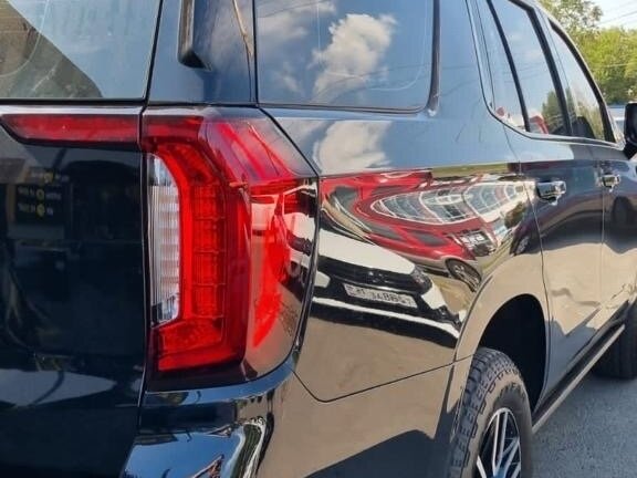 2022 GMC Yukon V, чёрный, 9000000 рублей - вид 7