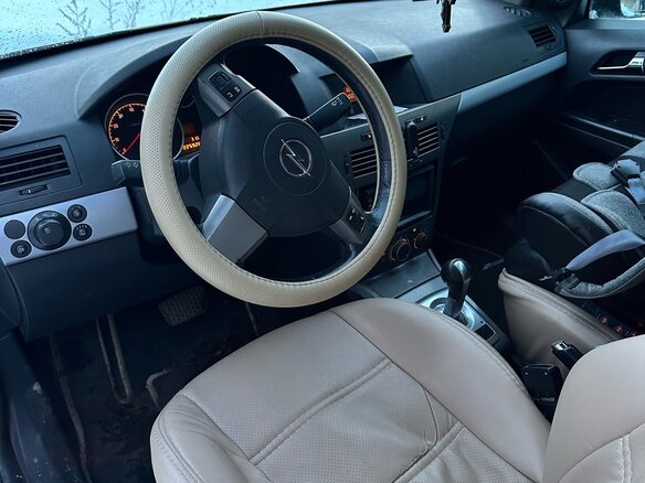 2004 Opel Astra H, золотистый, 280000 рублей - вид 6