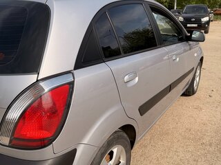 2005 Kia Rio II, серебристый, 535000 рублей, вид 5