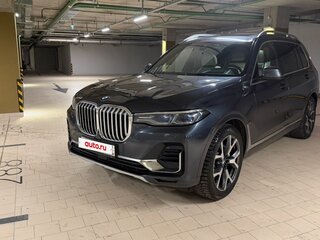 2020 BMW X7 40i I (G07), серый, 7770000 рублей, вид 3