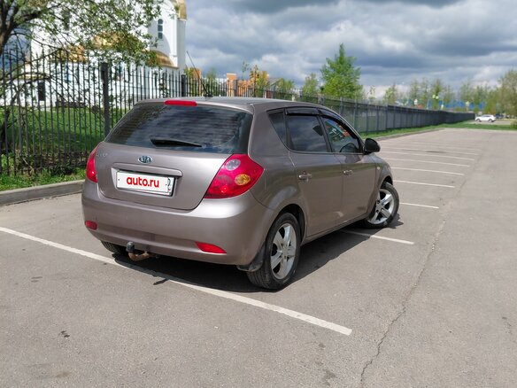 2009 Kia Ceed I, бежевый, 640000 рублей - вид 5