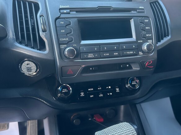 2012 Kia Sportage III, белый, 1300000 рублей - вид 8
