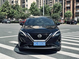 2023 Nissan Qashqai III, чёрный, 1390000 рублей, вид 2