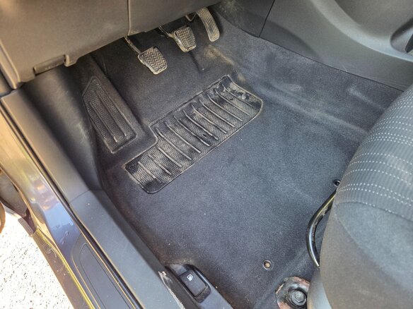 2008 Toyota Auris I, серый, 680000 рублей - вид 13
