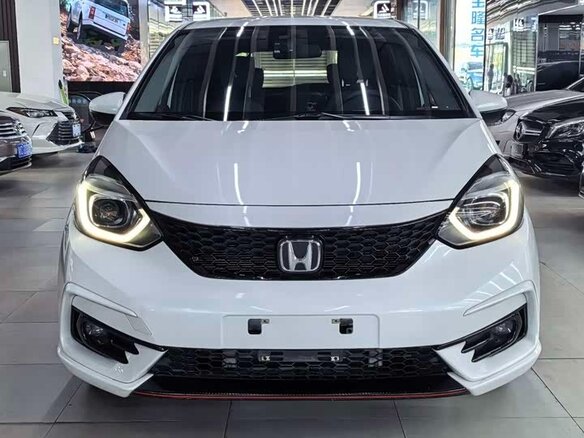 2022 Honda Life Crosstar VI, белый, 1600000 рублей - вид 1