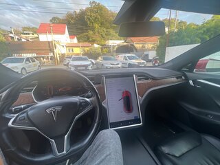 2017 Tesla Model S 75D I Рестайлинг, красный, 1650000 рублей, вид 4