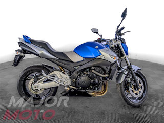 Suzuki GSR 600