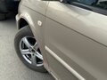 2004 Kia Carnival I Рестайлинг, бежевый, 490000 рублей - вид 5