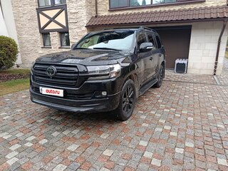 2018 Toyota Land Cruiser 200 Series Рестайлинг 2, чёрный, 7500000 рублей, вид 1