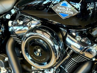 2025 Harley-Davidson Heritage, чёрный, 3850000 рублей, вид 2