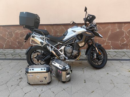 2022 Triumph Tiger 1200, серый, 1700000 рублей, вид 1