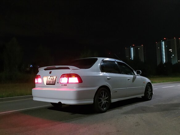 1999 Honda Civic Ferio II, белый, 500000 рублей - вид 10