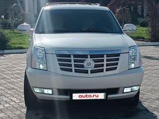 2013 Cadillac Escalade III, белый, 2800000 рублей, вид 4