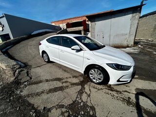 2017 Hyundai Elantra VI (AD), белый, 1350000 рублей, вид 5