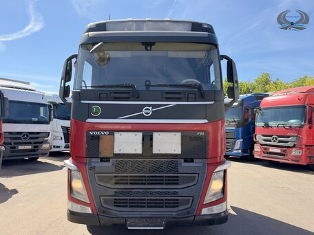 2018 Volvo FH, красный, 6490000 рублей, вид 2