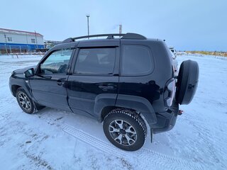 2023 Lada (ВАЗ) Niva Travel I, чёрный, 1225000 рублей, вид 4