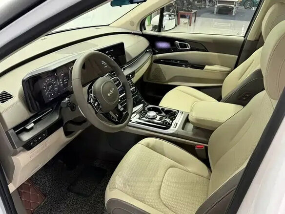 2023 Kia Carnival IV, белый, 4985000 рублей - вид 7