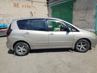 2002 Toyota Corolla Spacio II, серый, 665000 рублей, вид 3