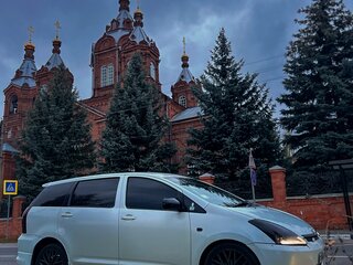 2003 Toyota Wish I, белый, 490000 рублей, вид 2