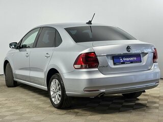 2017 Volkswagen Polo V Рестайлинг, серебристый, 1275000 рублей, вид 3