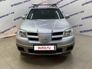 2007 Mitsubishi Outlander I, серебристый, 535000 рублей, вид 2