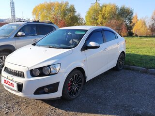 2014 Chevrolet Aveo II, белый, 777000 рублей, вид 4